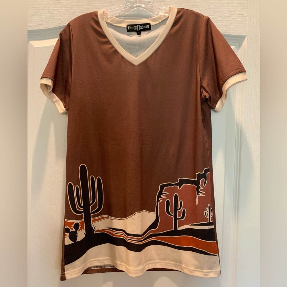 NWT Rowdy Crowd saguaro sunset tee